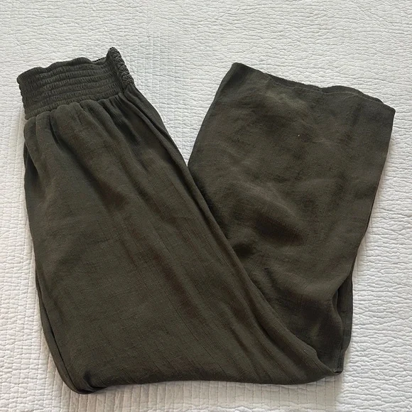 by & by Olive Wide Leg Pants - Picture 4 of 7